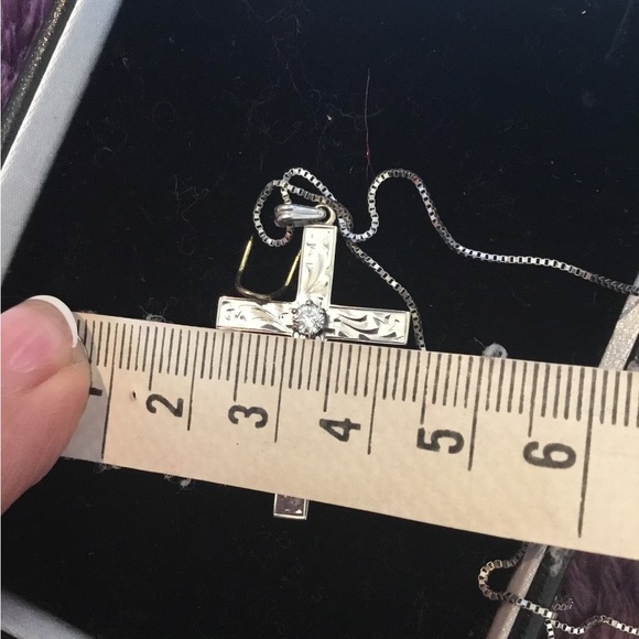 Estate 14k White Gold Round Brilliant Cut Diamond Etched Cross Necklace - Picture 13 of 15